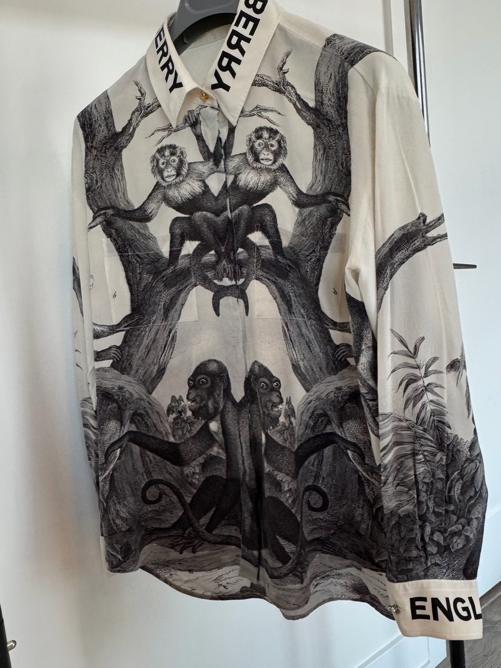 Burberry 100% Silk Button-Up Shirt – Size M - Picture 7 of 16